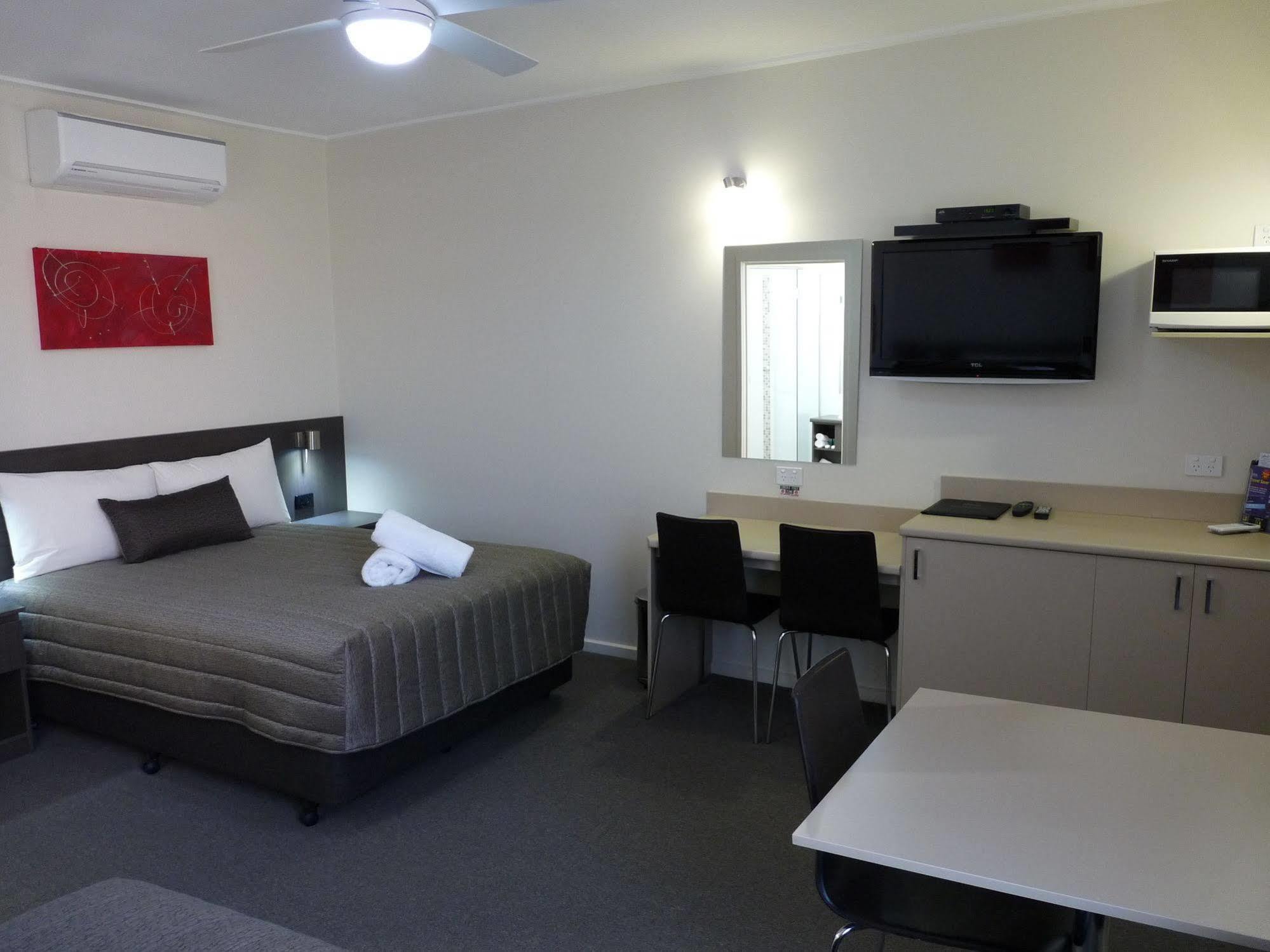 Loddon River Motel Kerang Εξωτερικό φωτογραφία