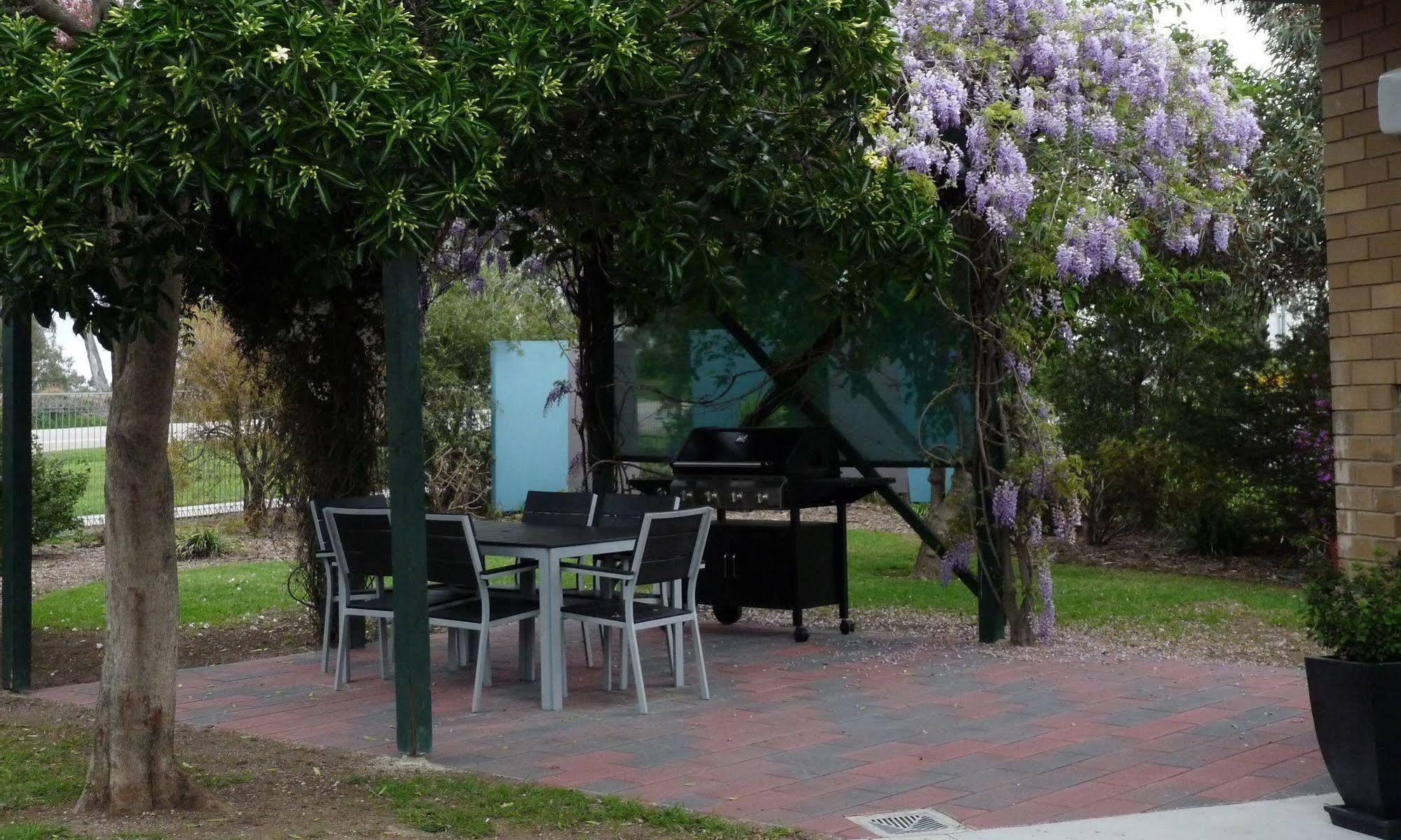 Loddon River Motel Kerang Εξωτερικό φωτογραφία