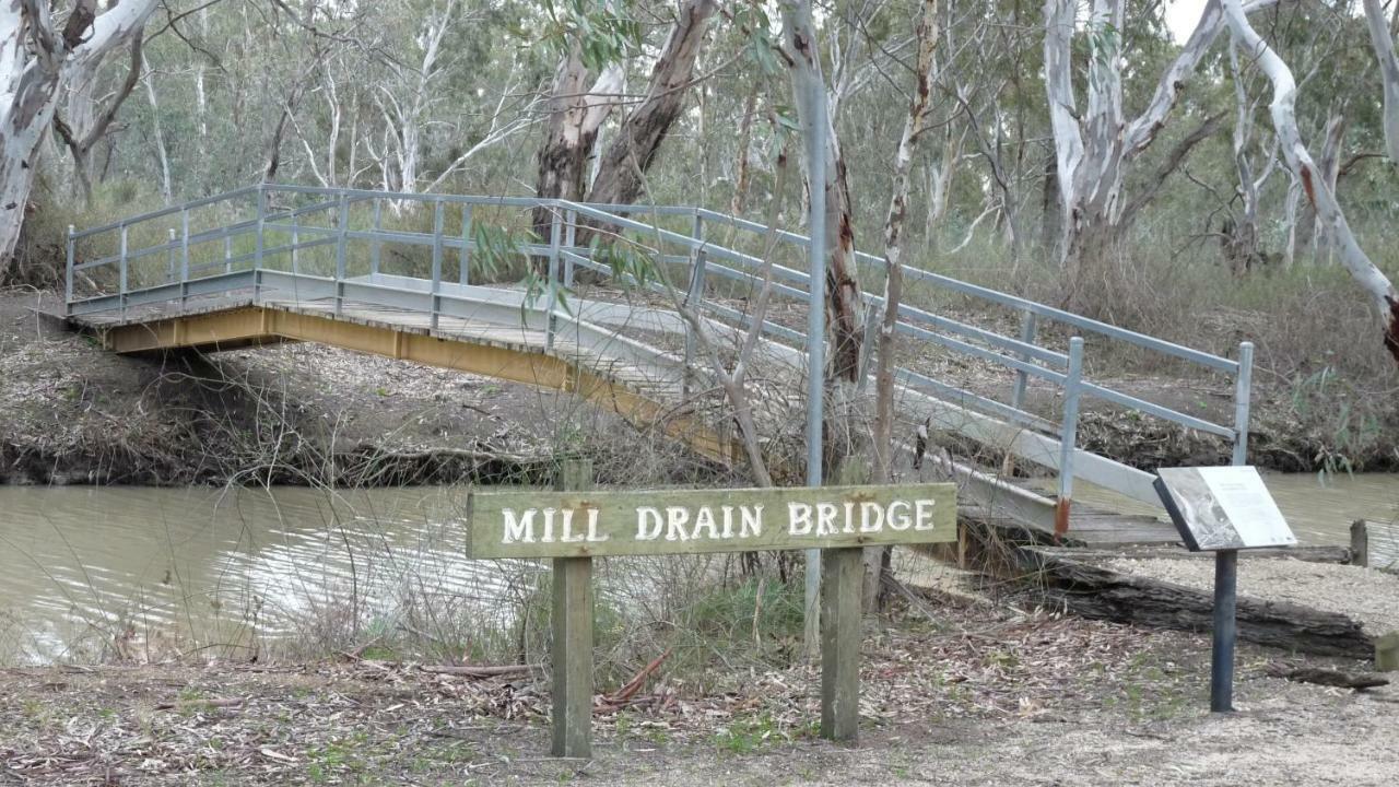 Loddon River Motel Kerang Εξωτερικό φωτογραφία