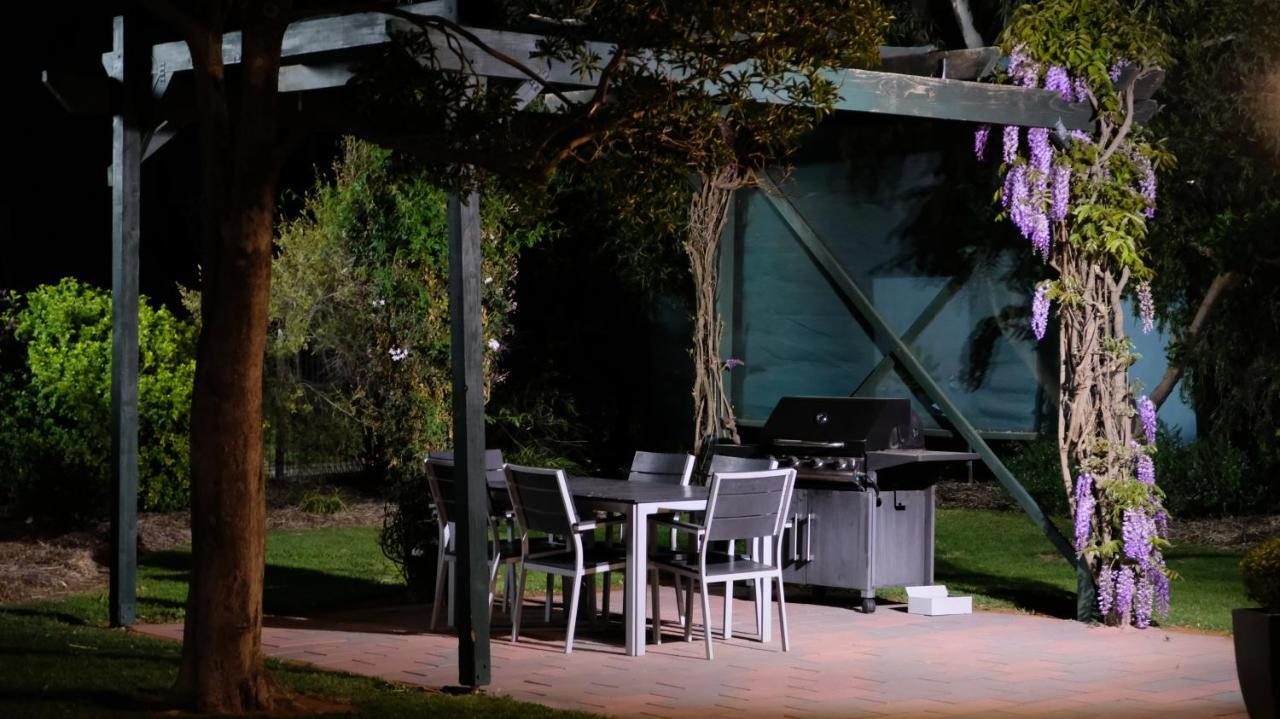 Loddon River Motel Kerang Εξωτερικό φωτογραφία