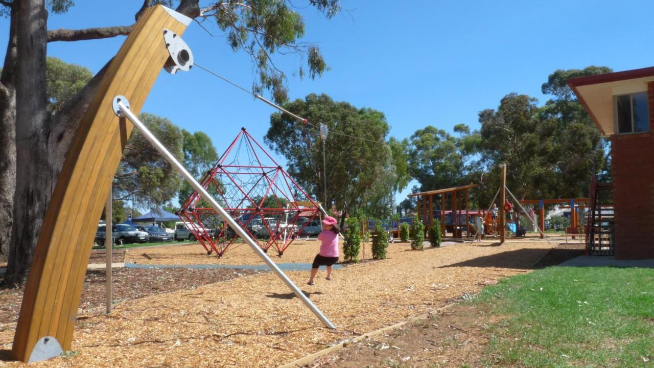 Loddon River Motel Kerang Εξωτερικό φωτογραφία